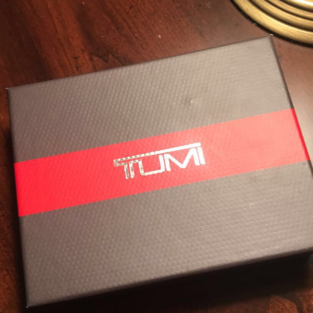 Tumi men’s wallet
